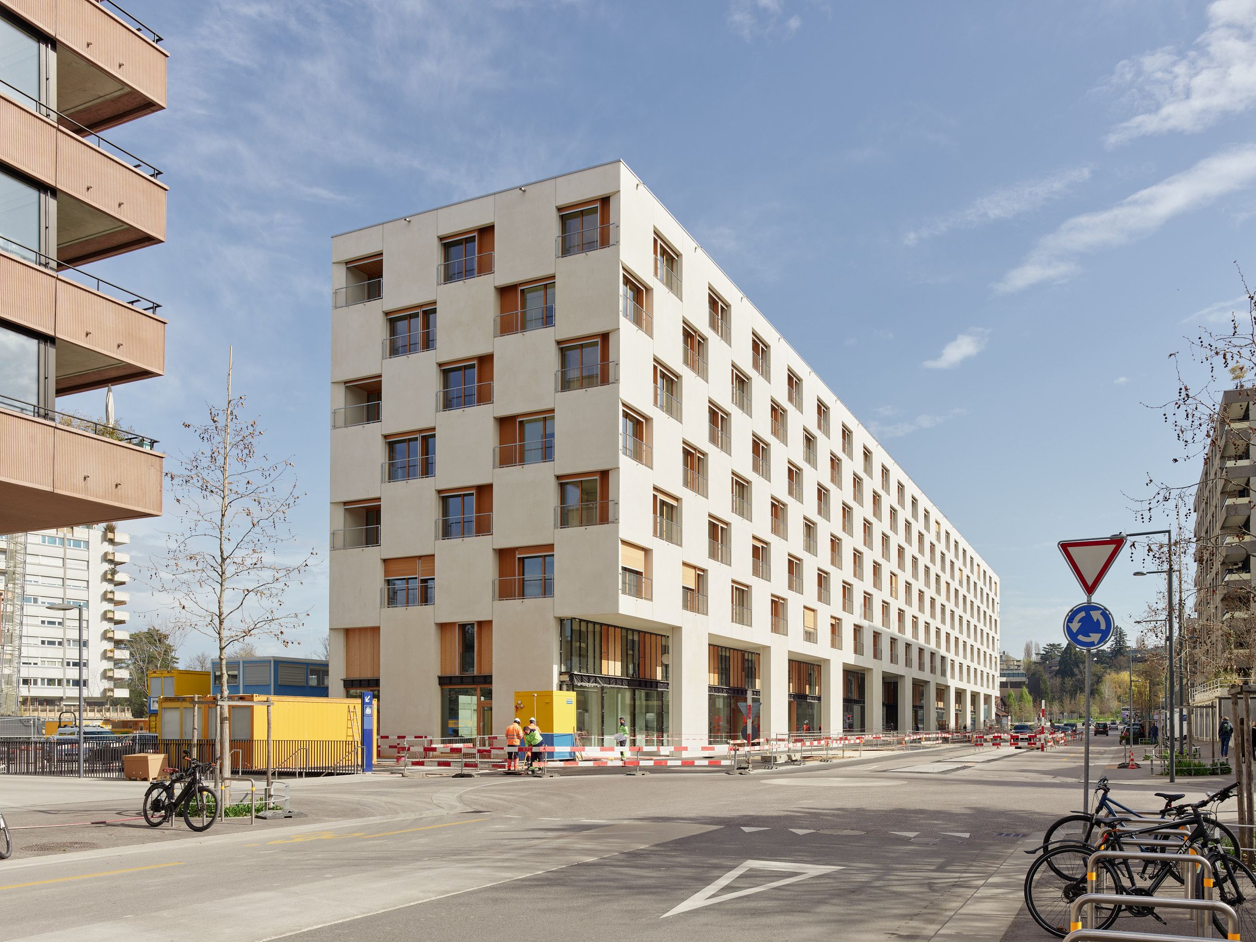 Coopératives aux Eaux-Vives